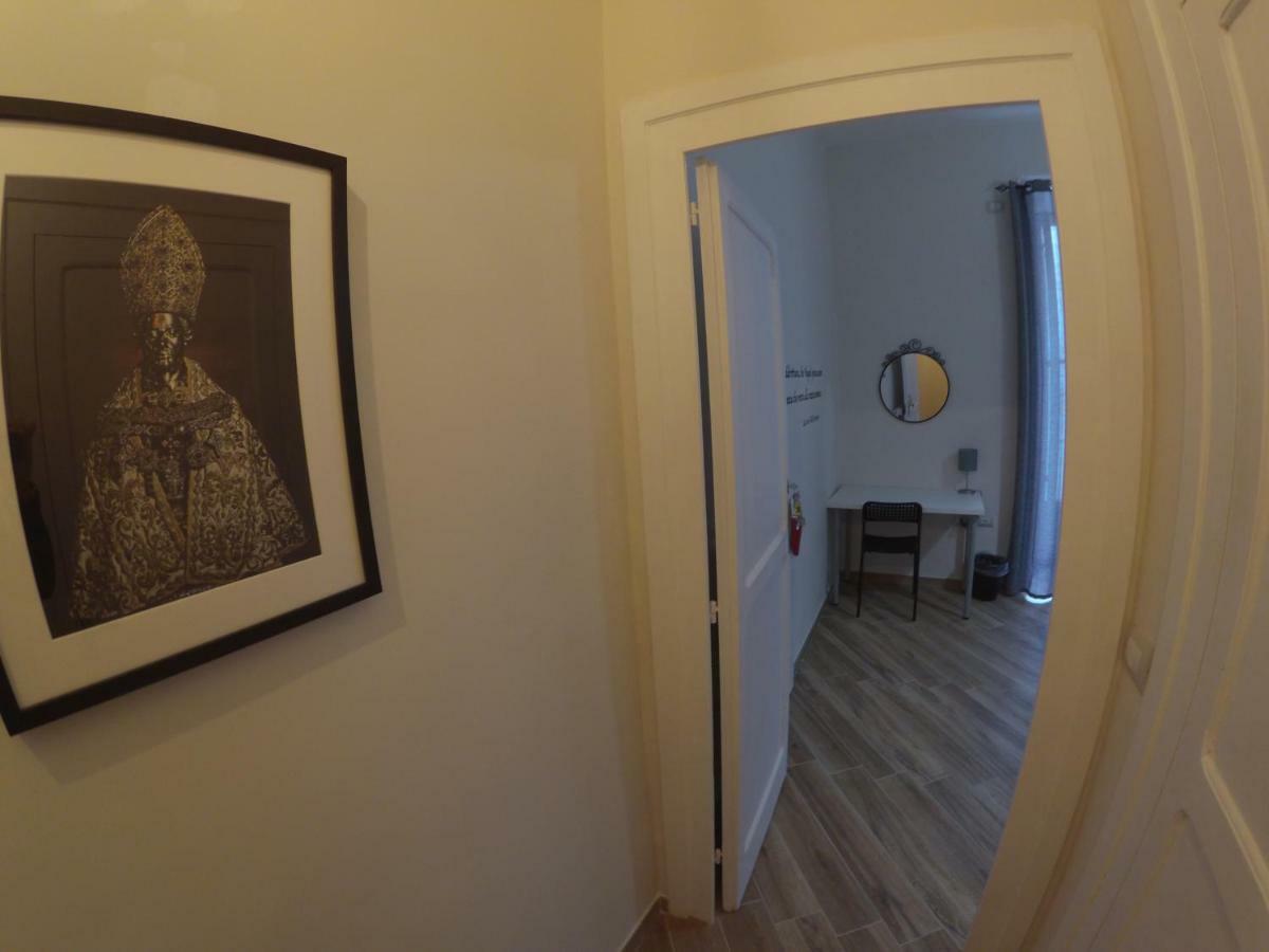 GuestHouse Marcanto - Duomo Naples Extérieur photo